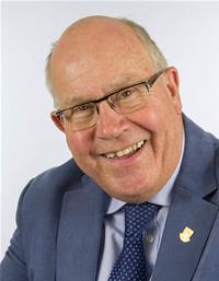 Profile image for Councillor Roger Gardiner